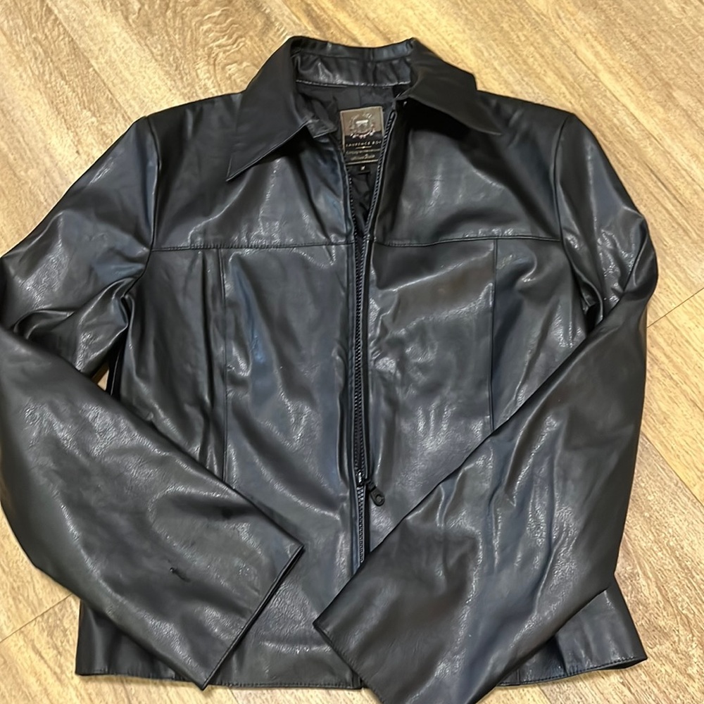 ⚪️⚪️Lawrence roy Campagnie Internationale women’s coat. Size med